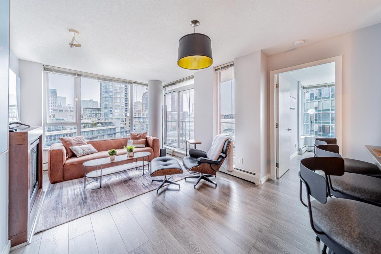Amazing Views ! Leather Furniture ! Cozy Condo! فانكوفر المظهر الخارجي الصورة