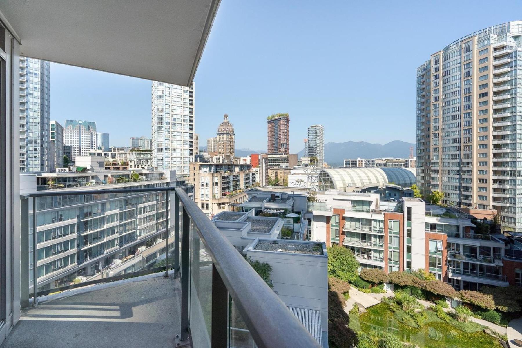 Amazing Views ! Leather Furniture ! Cozy Condo! فانكوفر المظهر الخارجي الصورة